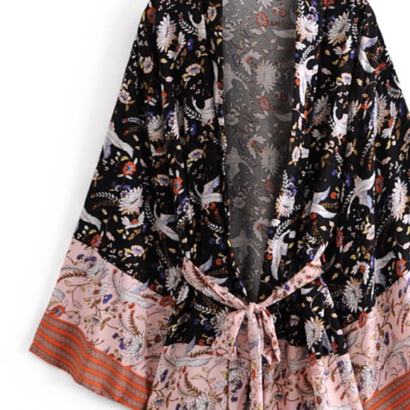 Beautiful cotton rayon kimono top - Picture 7 of 7